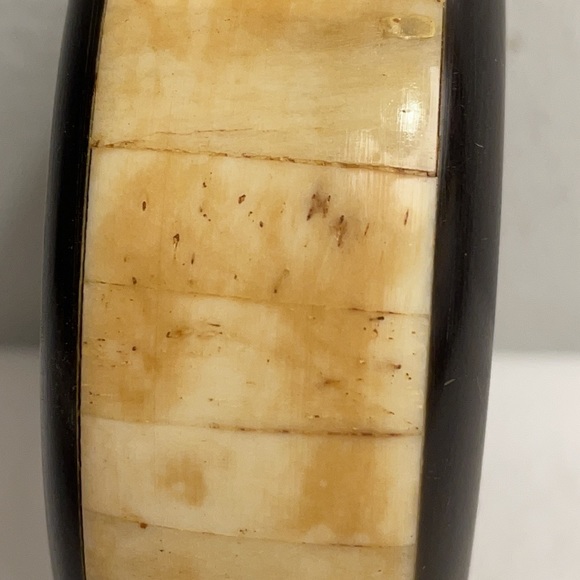 Vintage Wood With Bone Inlay Bangle Bracelet - Picture 3 of 11
